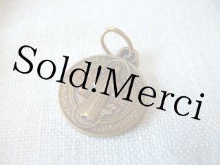 【フランス便】アンティーク◆キリストチャーム◆ フランス教会アクセサリー・チャーム・聖ベネディクトのメダイ