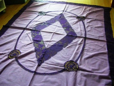 画像1: 紫のテーブルクロス