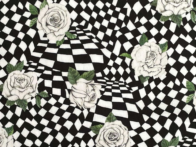 リバティプリント生地・Chequered Rose(チェッカードローズ)国産生地